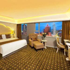 Hotel Beverly Plaza